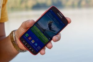 Небольшой обзор Samsung Galaxy S4 Active.